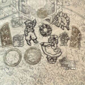 Acrylic Suncatchers Assorted  Holiday Raggedy Ann Andy Dinosaurs Kids Crafts